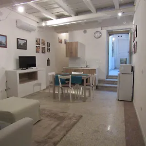  Apartment San Nazaro 55 Italy