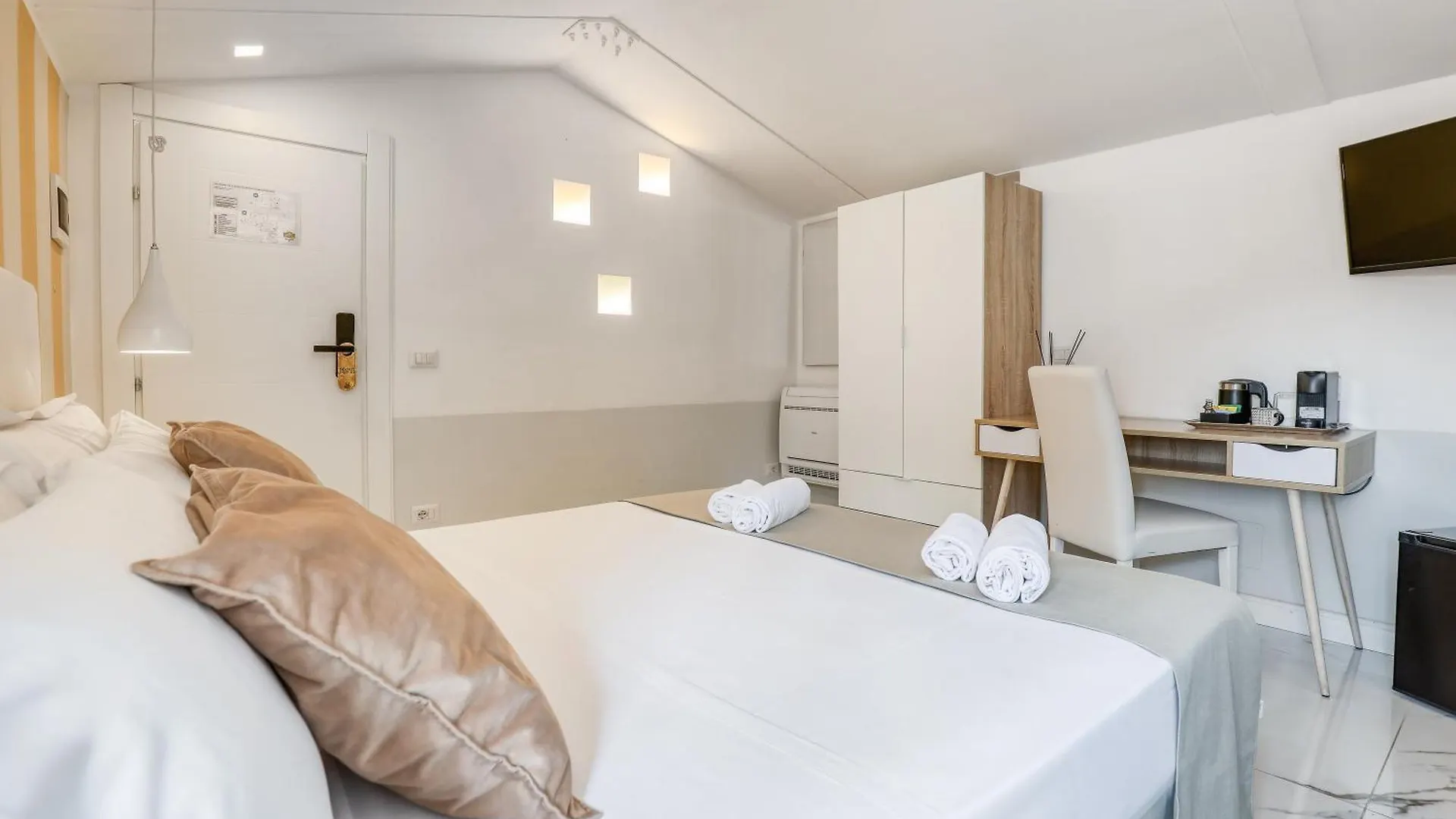 Spagna Dream Suites Roma 0*,  Itália